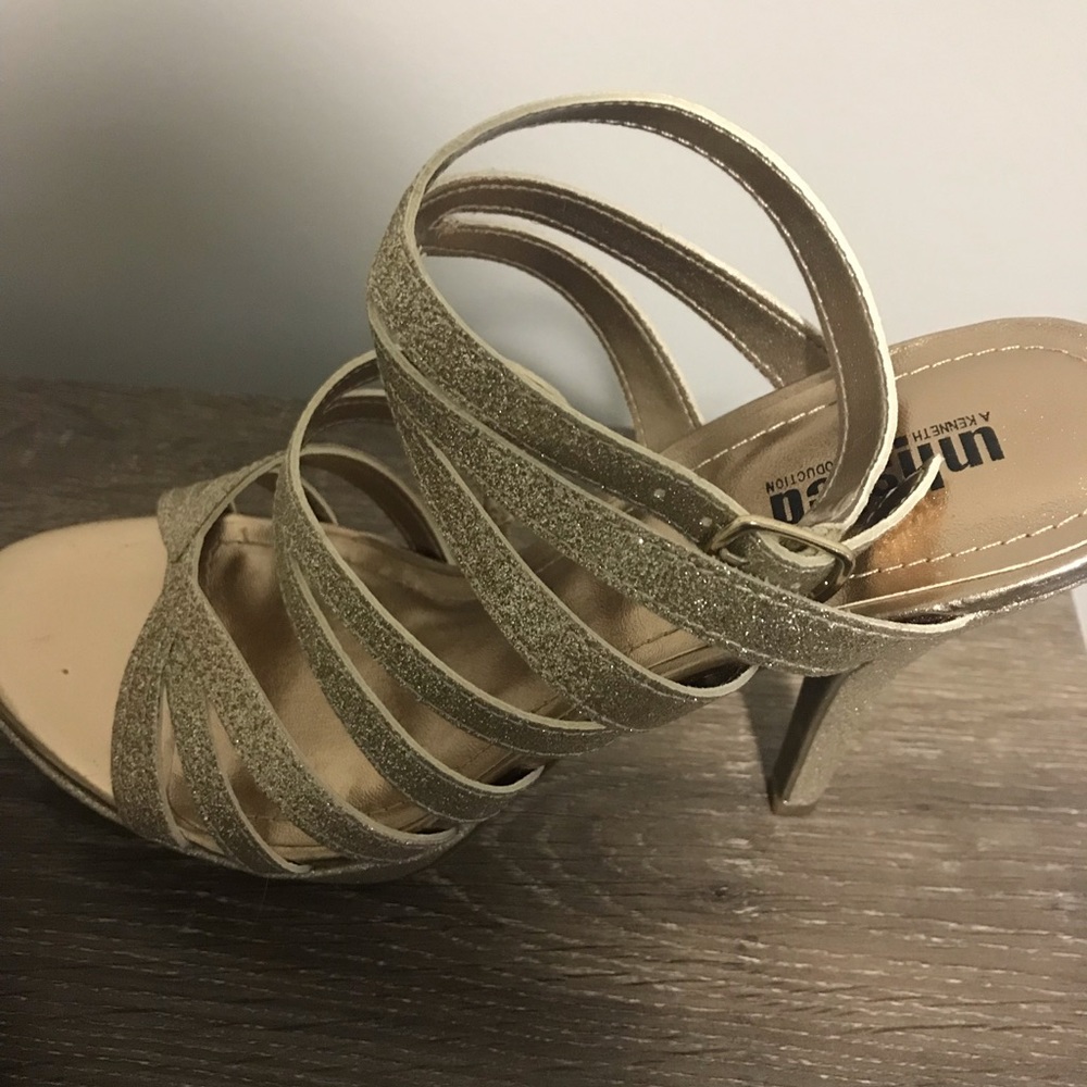 Kenneth Cole Unlisted gold heels, size 8, NEW